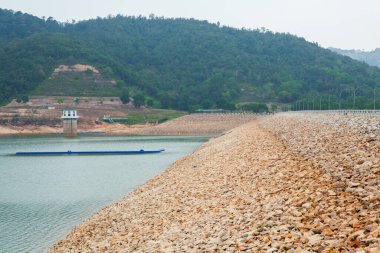 Penang, Malezya 'daki en büyük baraj. Teluk Bahang Barajı.