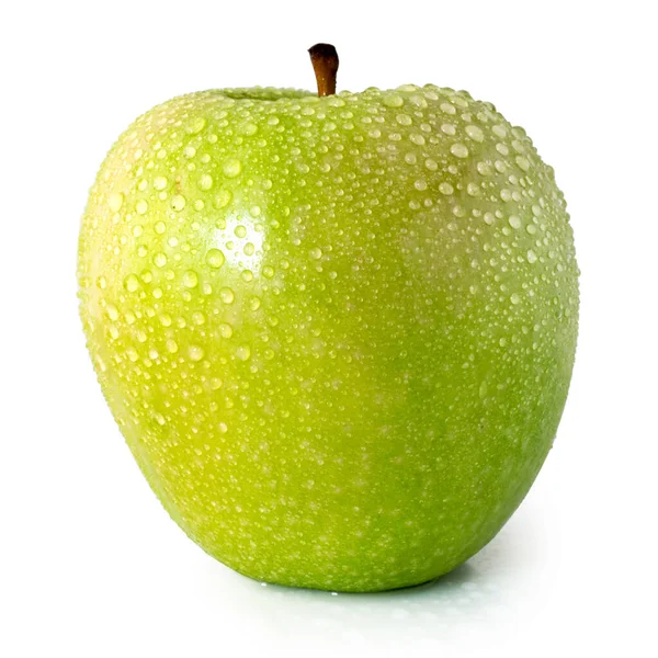 Grönt Äpple Med Vatten Droppar Isolerade Vit Bakgrund — Stockfoto