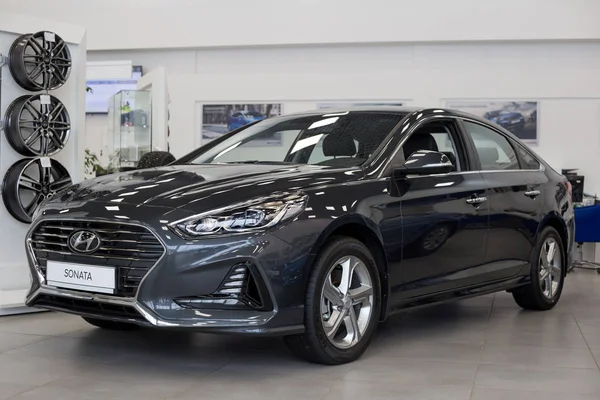 Russia, Izhevsk - January 23, 2020: New modern Sonata car in the Hyundai showroom. Famous world brand. — Stock Photo, Image