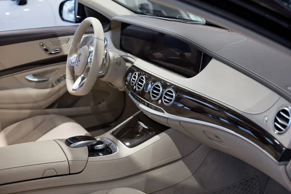 Russia Izhevsk February 2020 Mercedes Benz Showroom Interior New Car — Stock Photo, Image