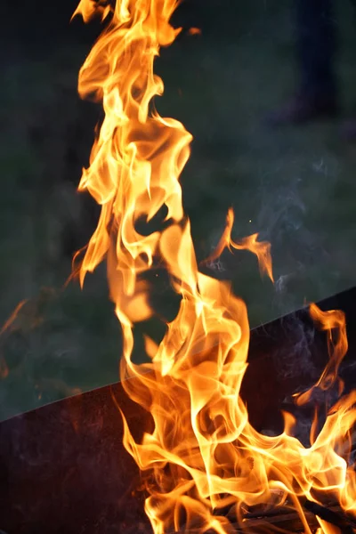Barbeküde yangın.