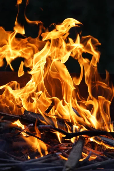 Barbeküde yangın.