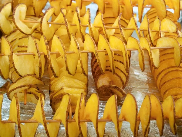 Un mucchio di fette di patate a spirale — Foto Stock