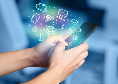 El smartphone Medya simgeler ile tutarak 