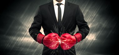 Boks eldivenleri çatışmıştı