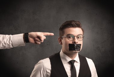 Çalışan gösteren iş ele