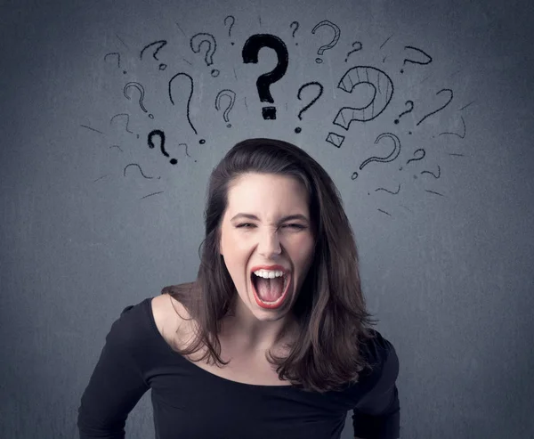 komik yüz ifadesi ile kız