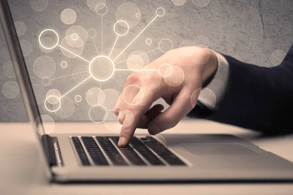 Science worker typing on laptop computer — Stock Photo, Image