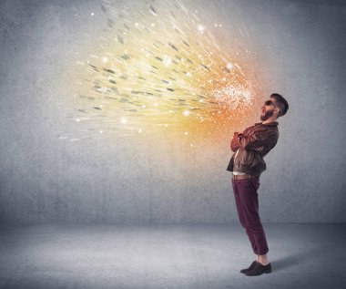 Moda mankeni renkli sıçrama diye bağırıyor.