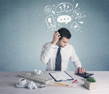 Şüpheli ve kafası karışık bir iş adamı