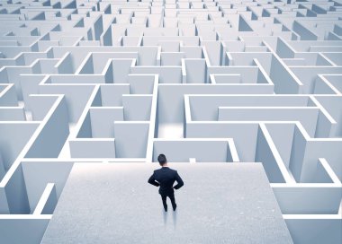 İşadamı sonsuz labirent bakıyor