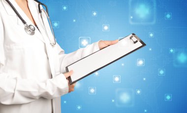 kadın doktor ile not etmek