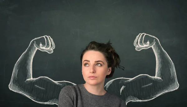 Mulher com braços fortes e musculados esboçados — Fotografia de Stock