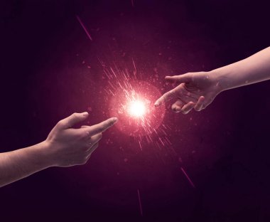 Dokunan eller uzayda ışıldar