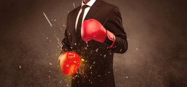 Breaking with boxing — Stock Photo, Image