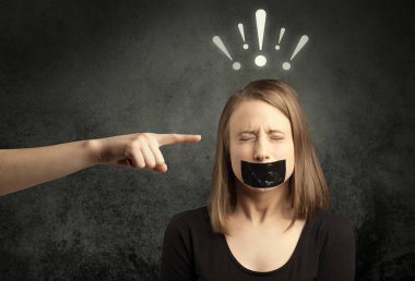 Çalışan gösteren bir el