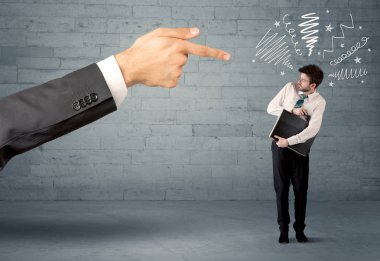 Profesyonel olmayan satıcı ateş olmak