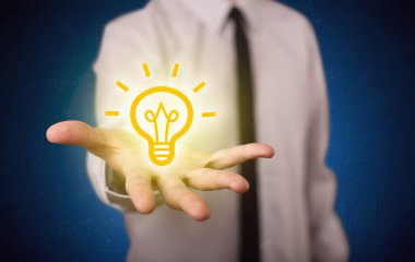 Satıcının elinde parlak bir fikir var.