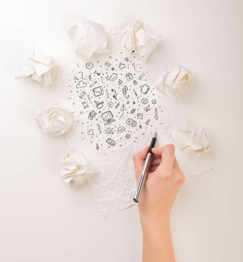 El buruşuk kağıt yazma