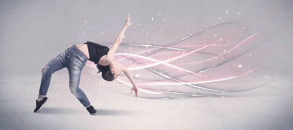 Bailarina urbana funky con líneas brillantes —  Fotos de Stock