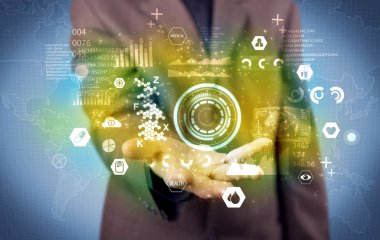 Tıbbi verileri analiz eden iş adamı