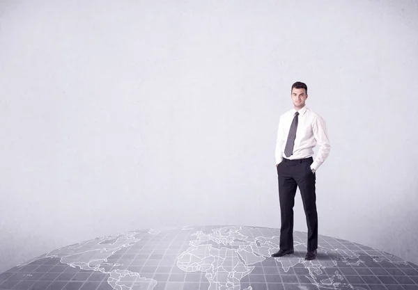 Man staan voor de stad landschap — Stockfoto