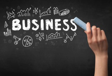 Tahtaya el yazısı işi.