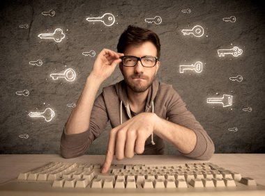 Hacker inek adam ile çizilmiş parola anahtar taşı
