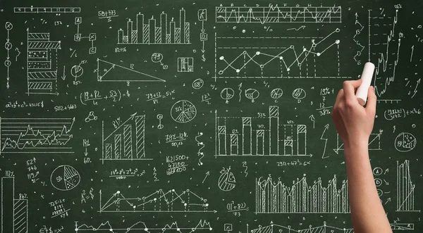 黒板にデータを描く事業者 — ストック写真