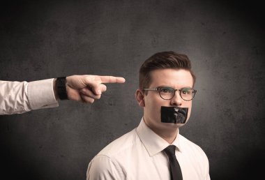 Çalışan gösteren iş ele