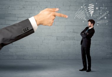 Profesyonel olmayan satıcı ateş olmak