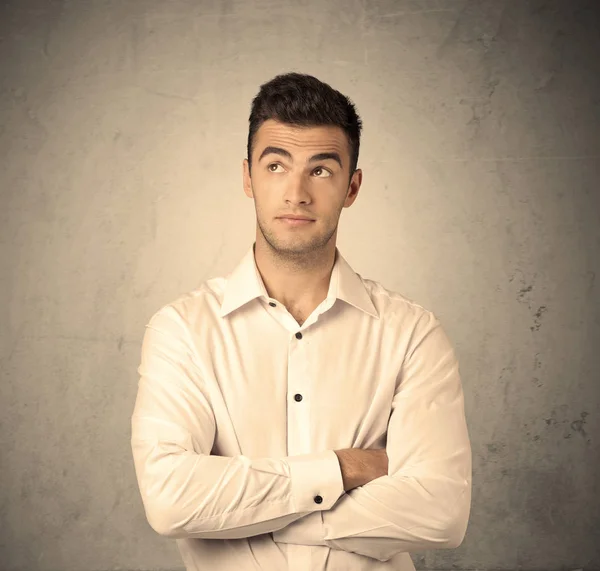 Trabajador de ventas haciendo expresiones faciales — Foto de Stock