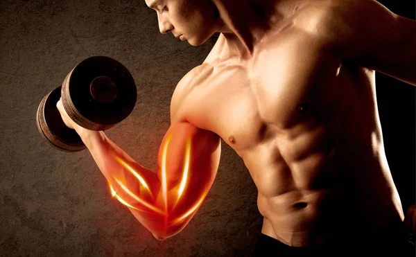 Προσαρμογή βάρος ανύψωσης bodybuilder με κόκκινο μυϊκή έννοια — Φωτογραφία Αρχείου