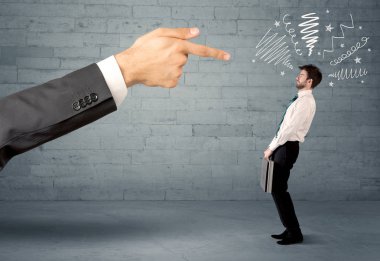 Profesyonel olmayan satıcı ateş olmak