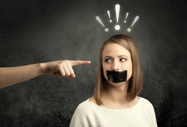 Çalışan gösteren bir el