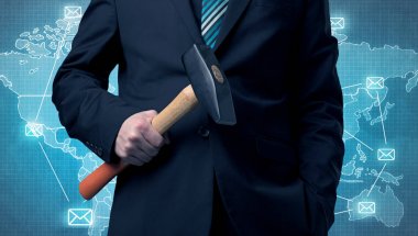 Aracı elinde kalacak Businassman.