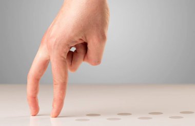 Yürüyen parmak kavramı