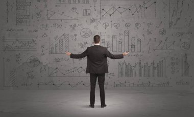 Satıcı iş çizelgeleri duvar ile