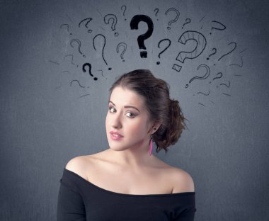 komik yüz ifadesi ile kız