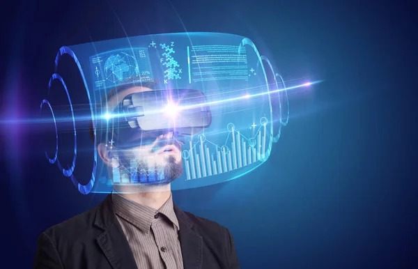 Бизнесмен в очках виртуальной реальности — стоковое фото