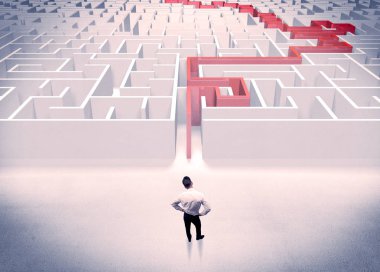 Labirent işadamı kavramı için çözüldü