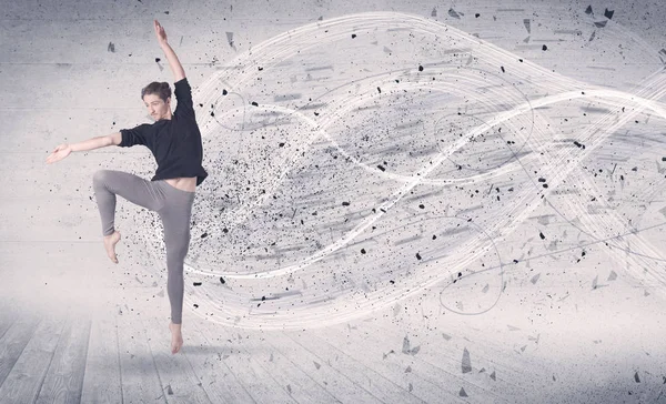 Bailarina de ballet de rendimiento saltando con partículas de explosión de energía — Foto de Stock