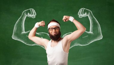 Sıska genç adam çalışıyor.