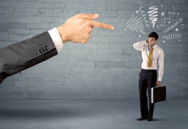 Profesyonel olmayan satıcı ateş olmak