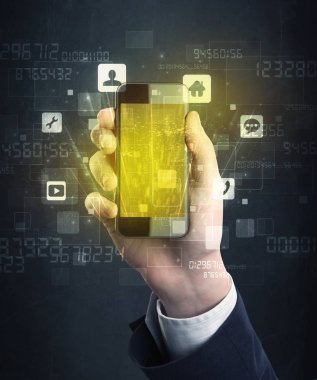 el ile altın perde smartphone tutarak