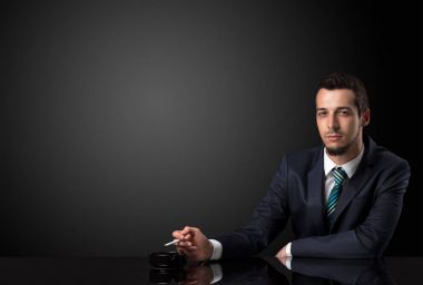 İşadamı holding Sigara.