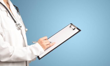 kadın doktor ile not etmek