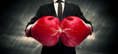 Boks eldivenleri çatışmıştı