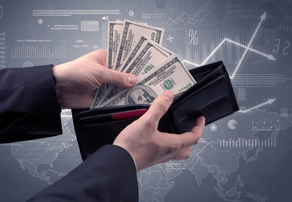 Geschäftsmann holt Dollar aus Brieftasche — Stockfoto