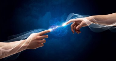 Uzayda parmakları birbirine bağlayan eller